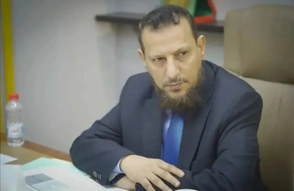 هجوم مسلح يستهدف منزل محافظ عدن ويسفر عن مقتل ثلاثة أشخاص بينهم زوجان سوريان