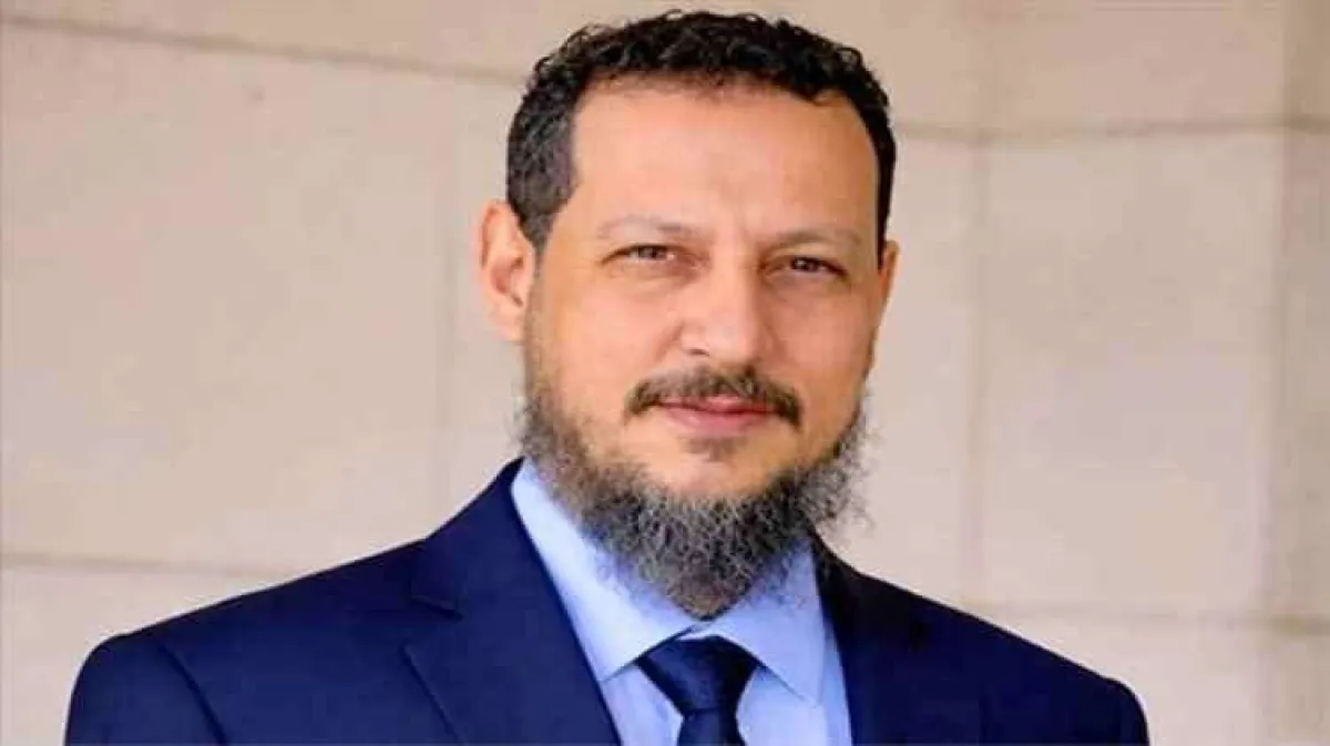 مأساة في عدن.. اعتداء غادر على منزل المحافظ يودي بحياة جندي وطبيبين سوريين مارّين بالطريق