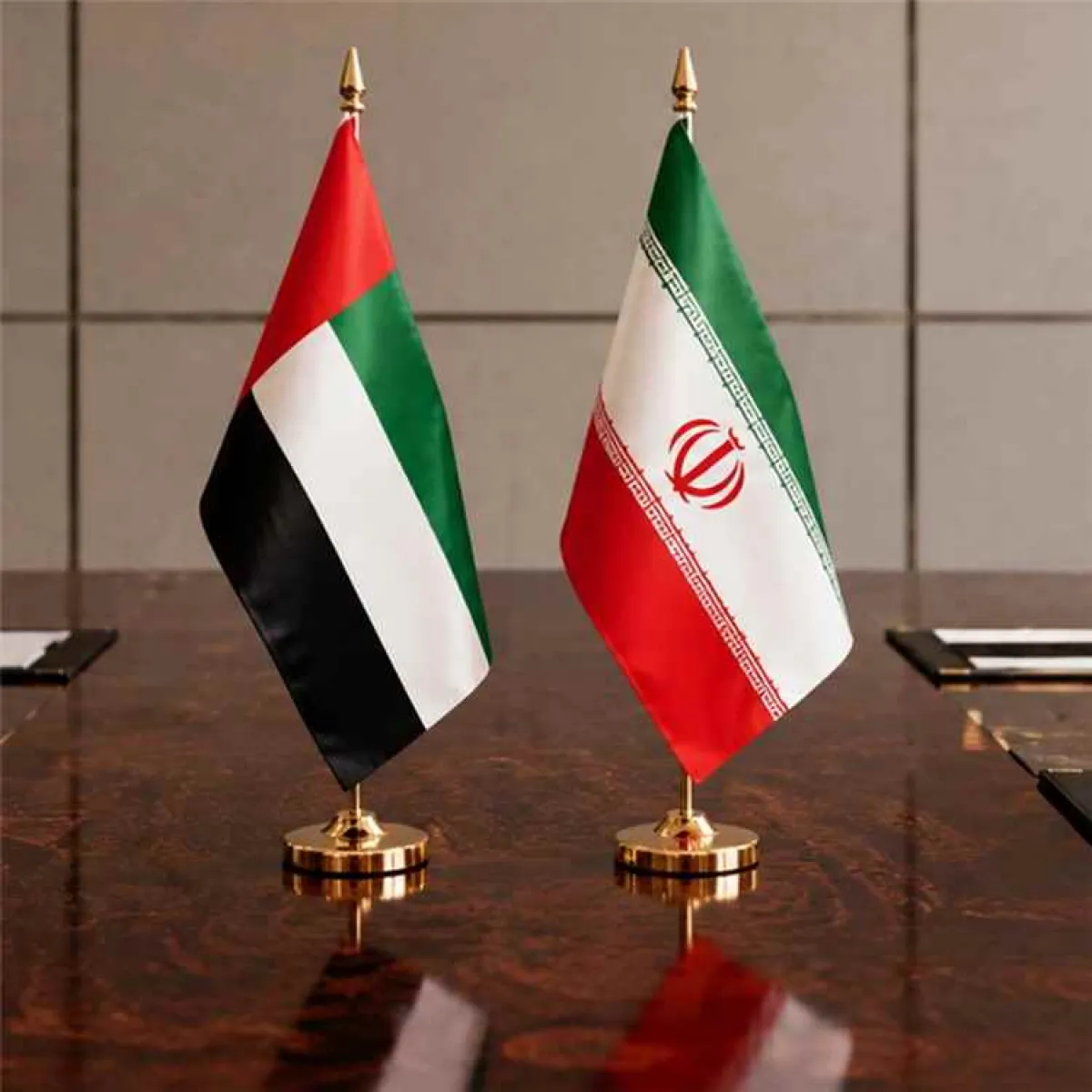 الإمارات وإيران.. اتفاق المليارات يخرج إلى العلن وسط نفي رسمي من أبوظبي