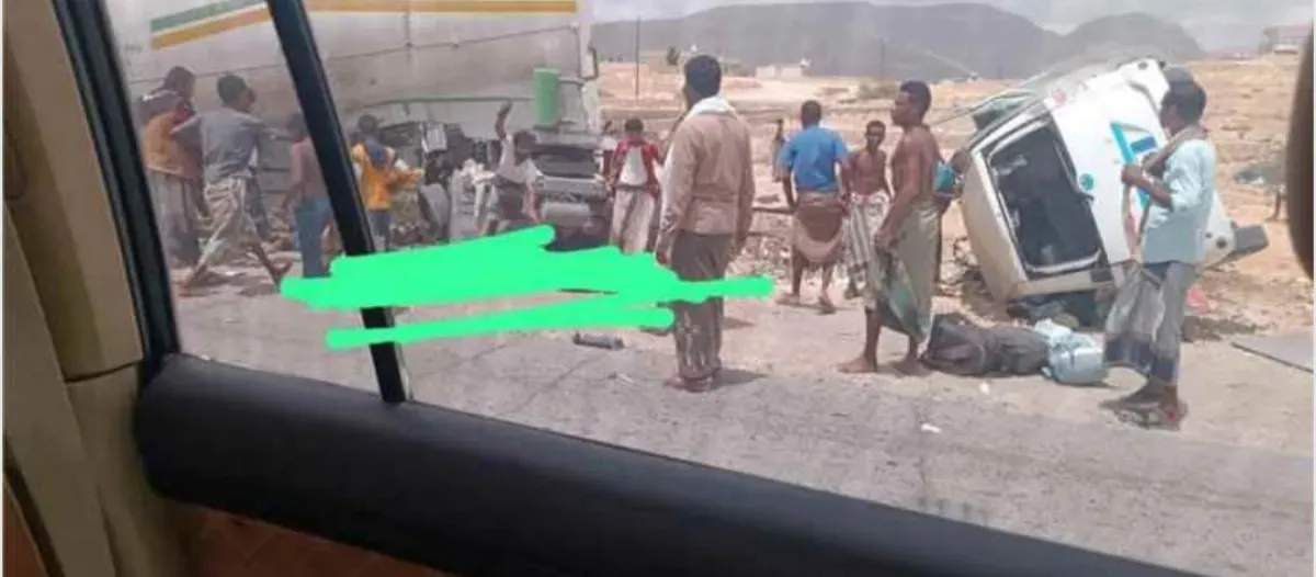 وفاة ثلاثة أشخاص في حادث تصادم مروع بمنطقة العيون في حضرموت