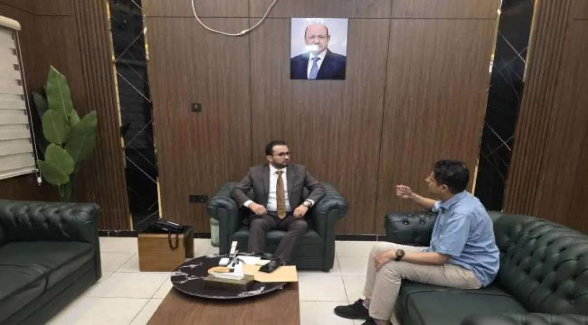 أبرز ما ورد في مقابلة وزير الخدمة المدنية سالم ثابت العولقي مع "إندبندنت"
