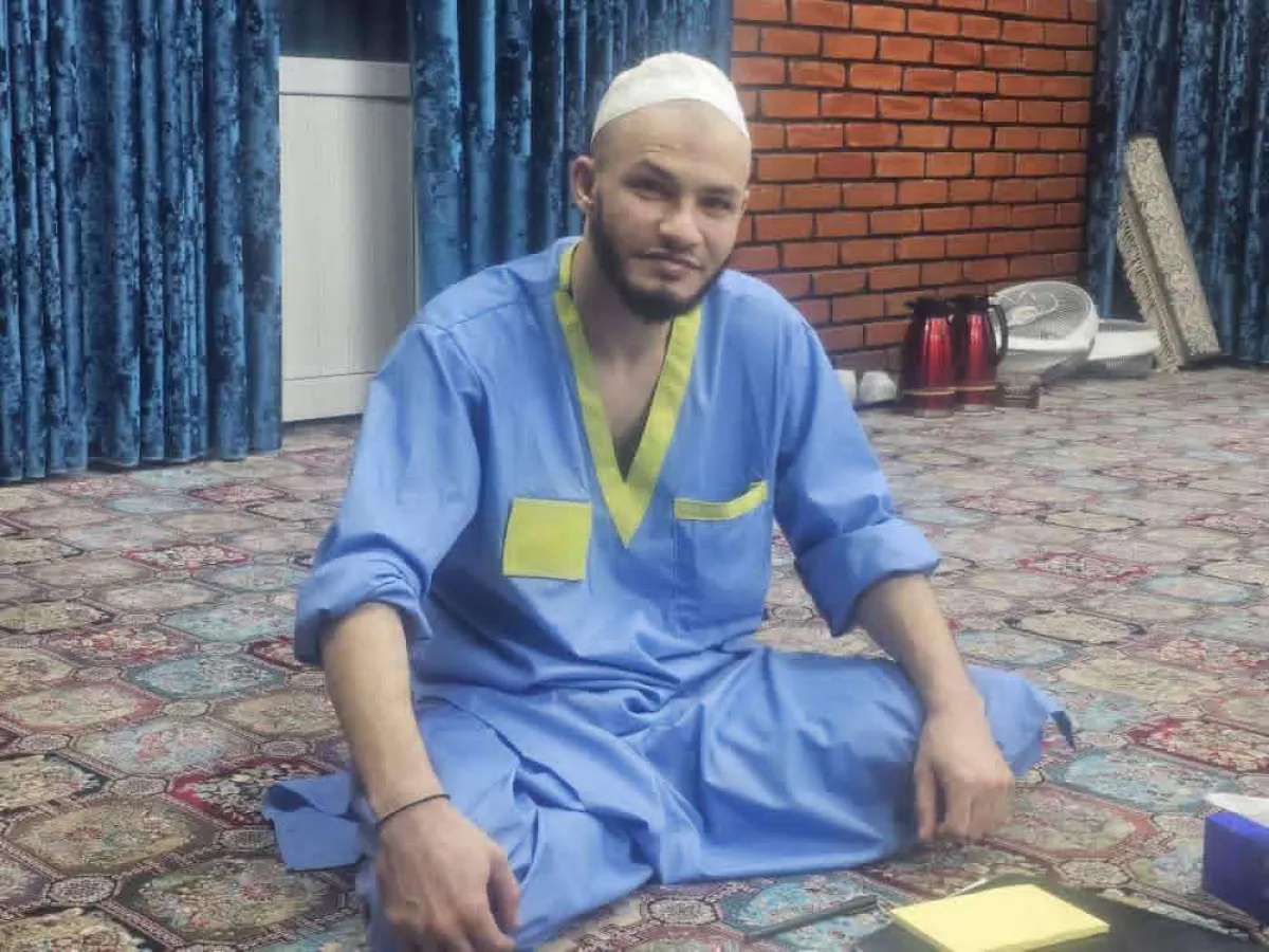 من يكون هذا الرجل؟ قصة سجين يمني غامض داخل أفغانستان